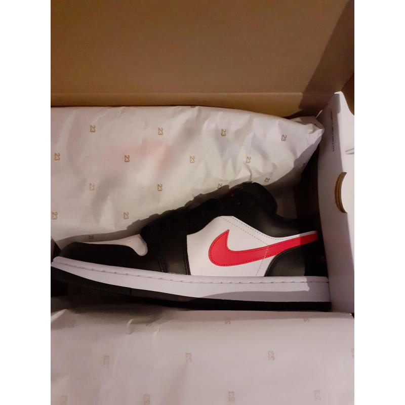 Nike Air Jordan 1 Low ' Siren Red'