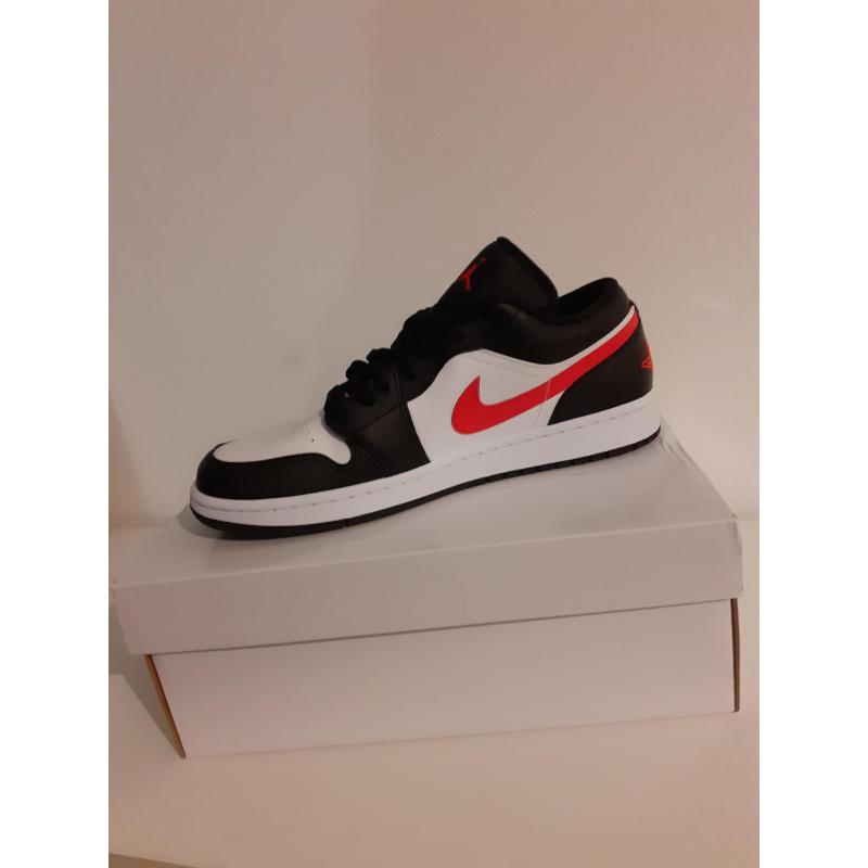 Nike Air Jordan 1 Low ' Siren Red'