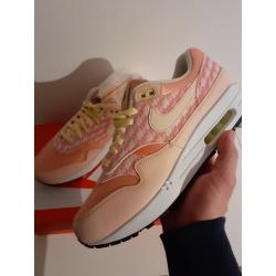 Nike Air Max 1 ' Strawberry Lemonade'