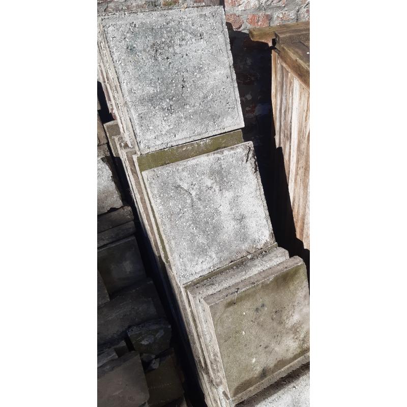 gratis dalstenen 50-60 stuks (30*30*4)