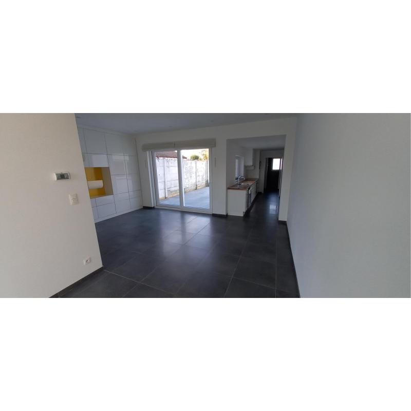 GERENOVEERDE, INSTAPKLARE WONING