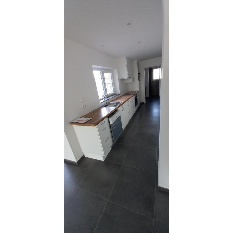 GERENOVEERDE, INSTAPKLARE WONING