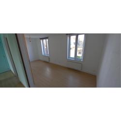 GERENOVEERDE, INSTAPKLARE WONING