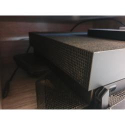Xbox one x 1TB   1 controller   2 externe hdd's   17 games
