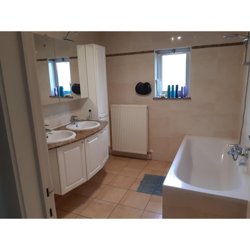 Te huur 2 slaapkamer appartement te Malle