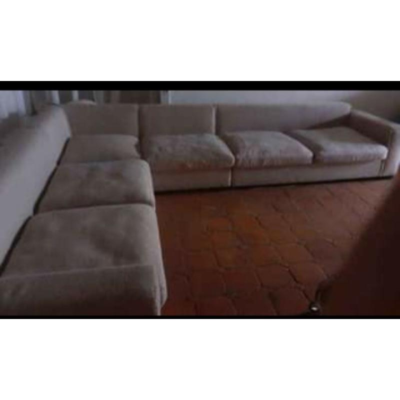 eetkamers en hoeksalon te koop