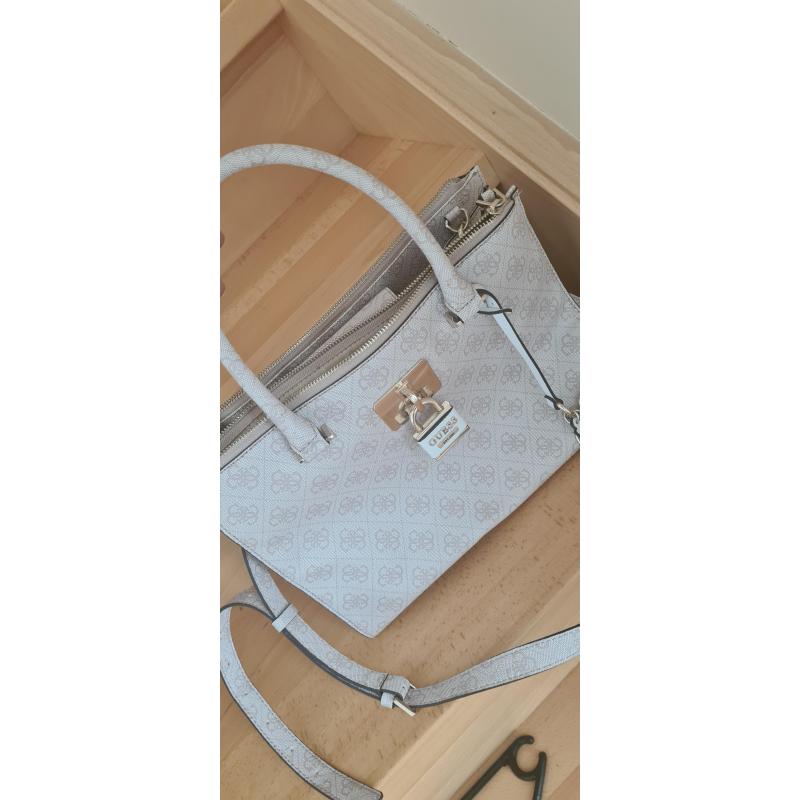Grote Guess handtas