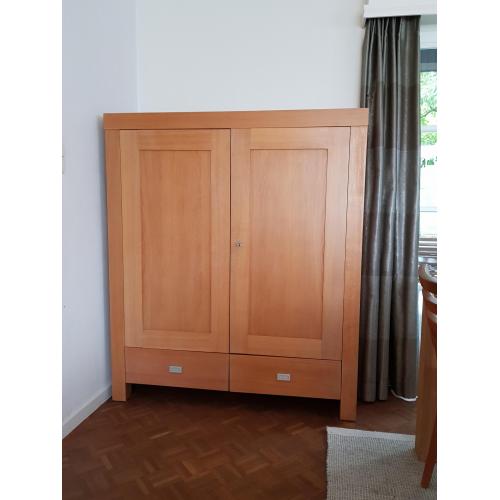 Buffetkast in massief hout