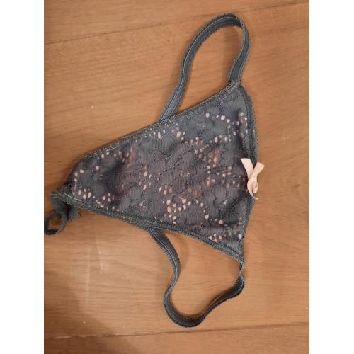 Gebruikt String te koop