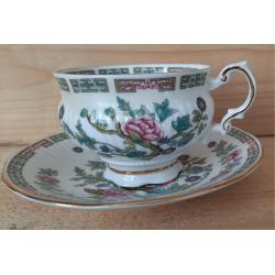 Vintage kop en schotels