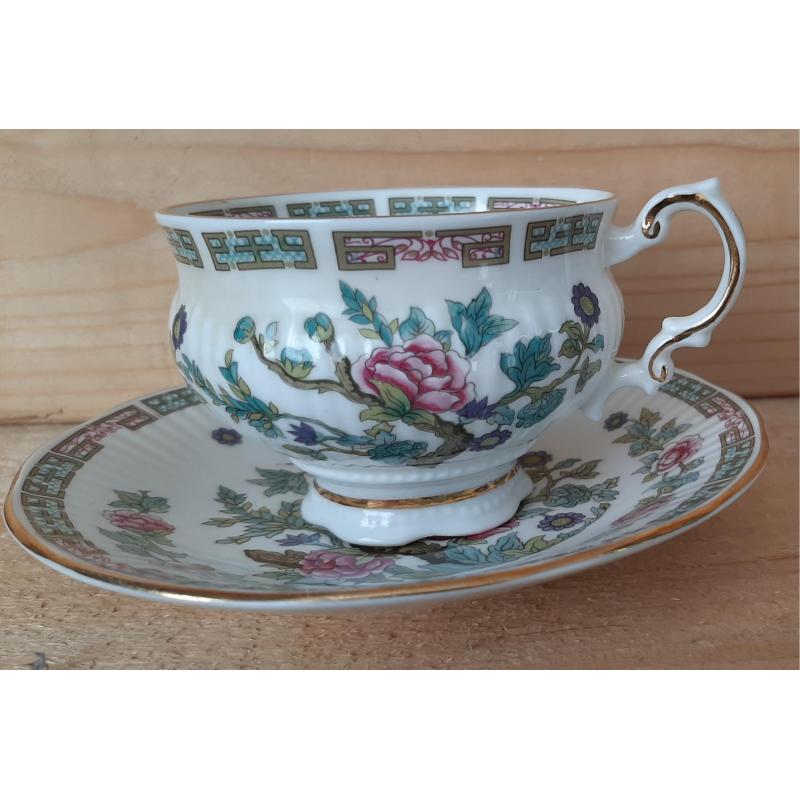 Vintage kop en schotels