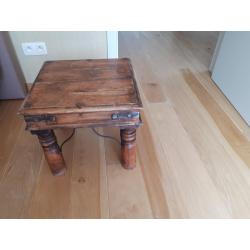 1 grote & 2 kleine salontafels