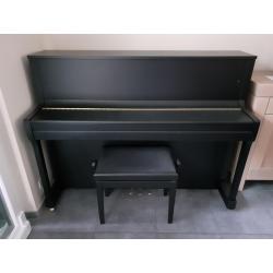 Mat zwarte klassieke buffet piano incl kruk