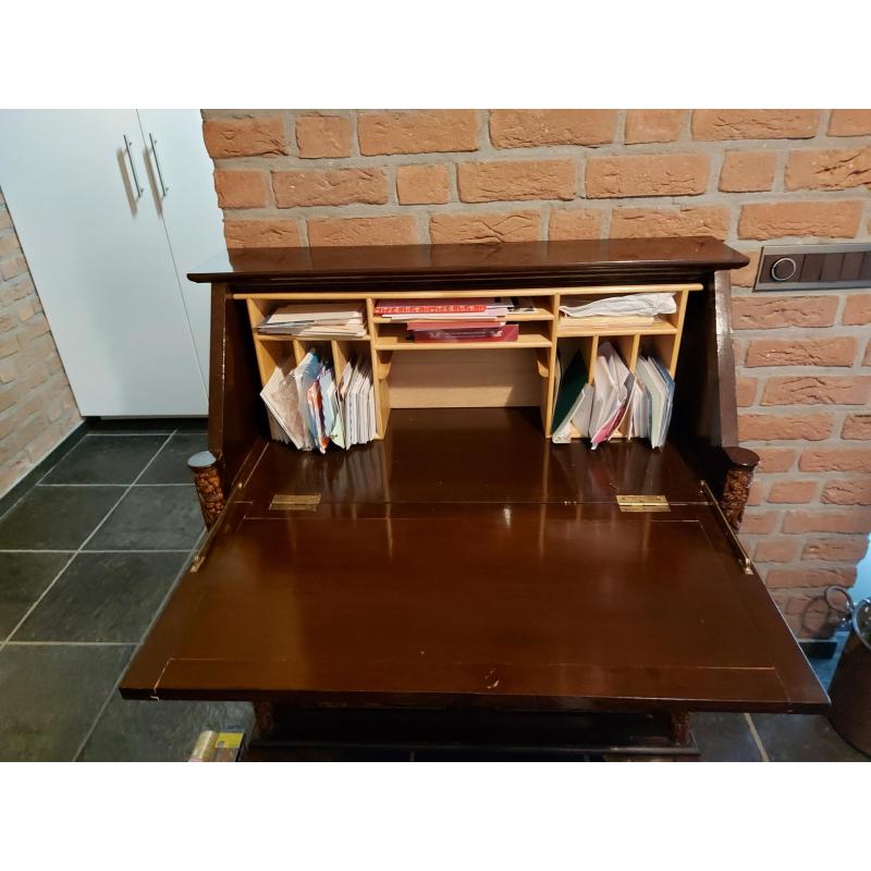 Chinees bureau,  bewerkt hout