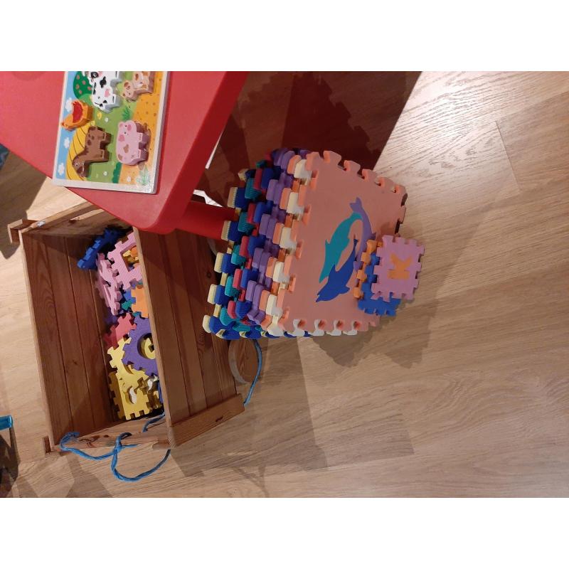 lot kinderspeelgoed voor 172 euro,