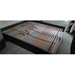 1,5 jaar bed   matrassen   lattenbodem t.w.v. €1100: Nu €400