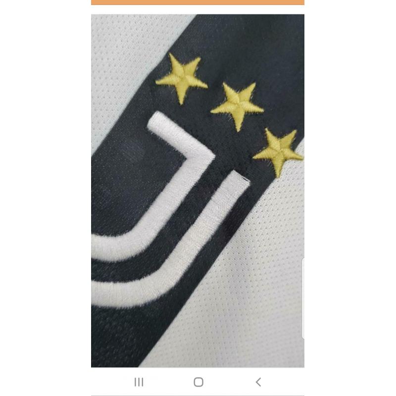 Originele truitjes o.a. Liverpool, Paris enz NIEUW €45