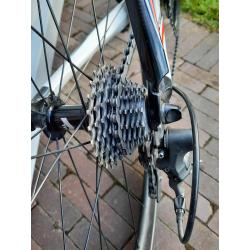 Koersfiets Flanders maat 58 : keuze tss Alu of Carbon wielen
