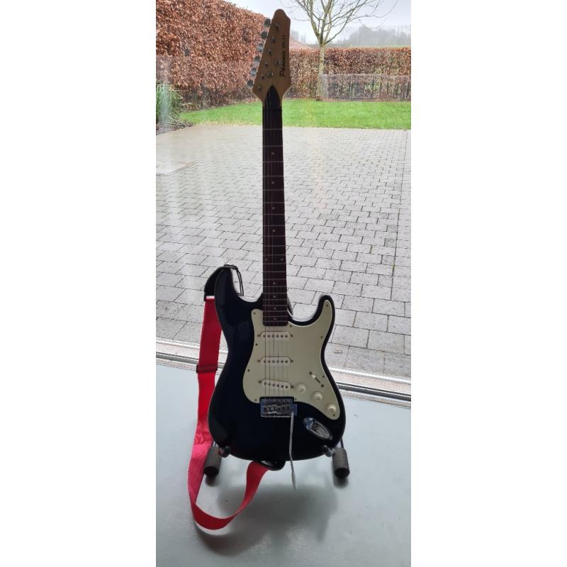 Gitaar Phoenix STC-33 zwart/wit met staander en hoes
