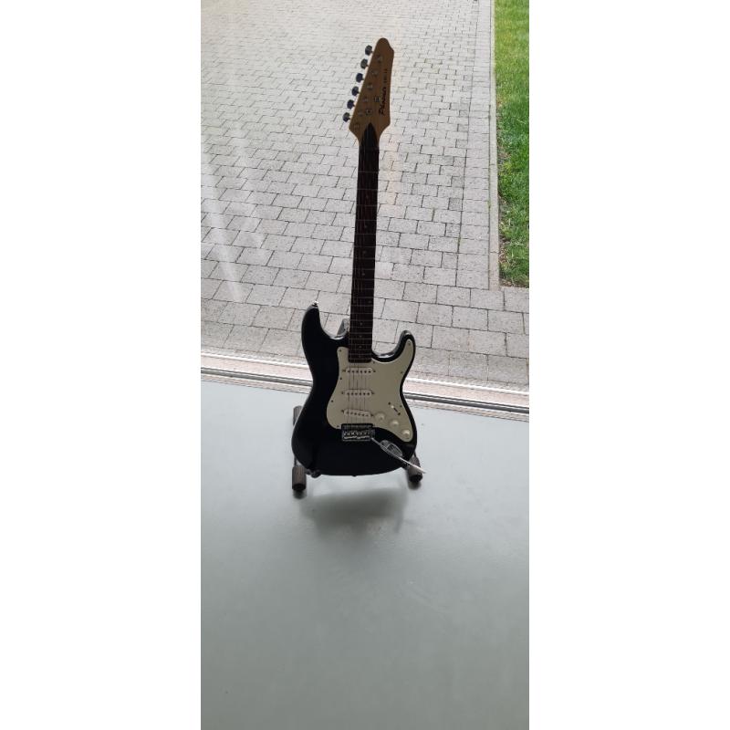 Gitaar Phoenix STC-33 zwart/wit met staander en hoes