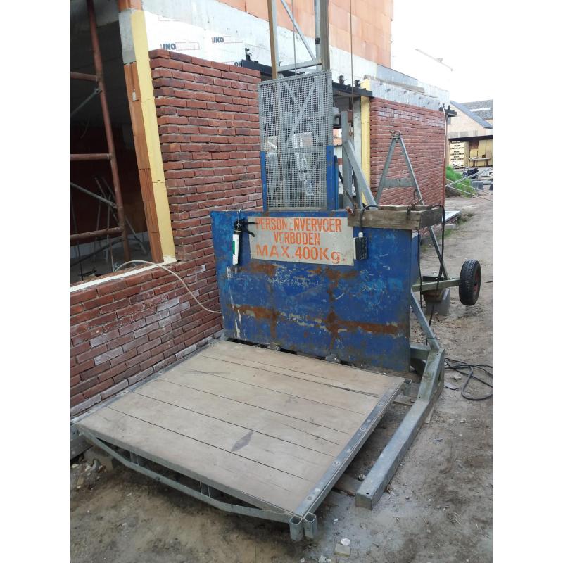 bouwlift en stippen