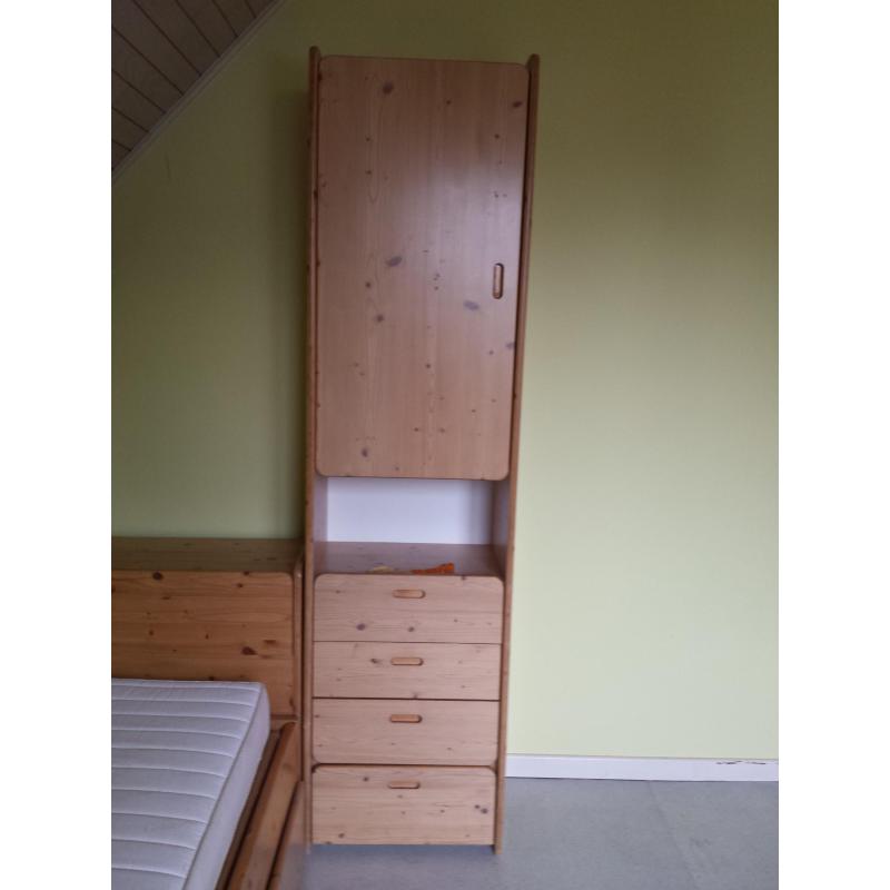 volledige éénpersoons slaapkamer