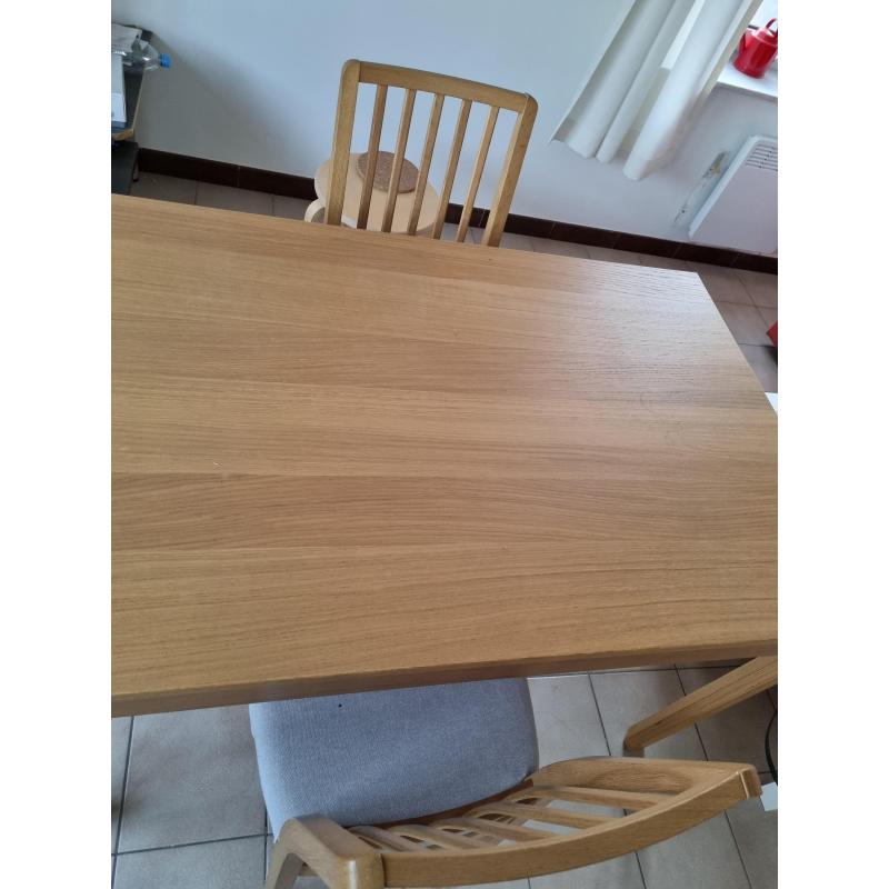 Ikea EKEDALEN  Uitschuifbare tafel 80% new