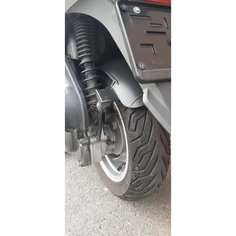 mooie scooter sym 125 cc
