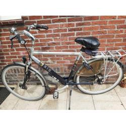 RIH Delta fietsen 1x Heren en 1x Dames fiets