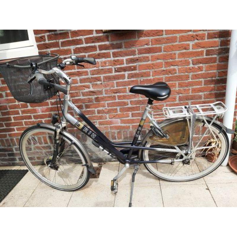 RIH Delta fietsen 1x Heren en 1x Dames fiets