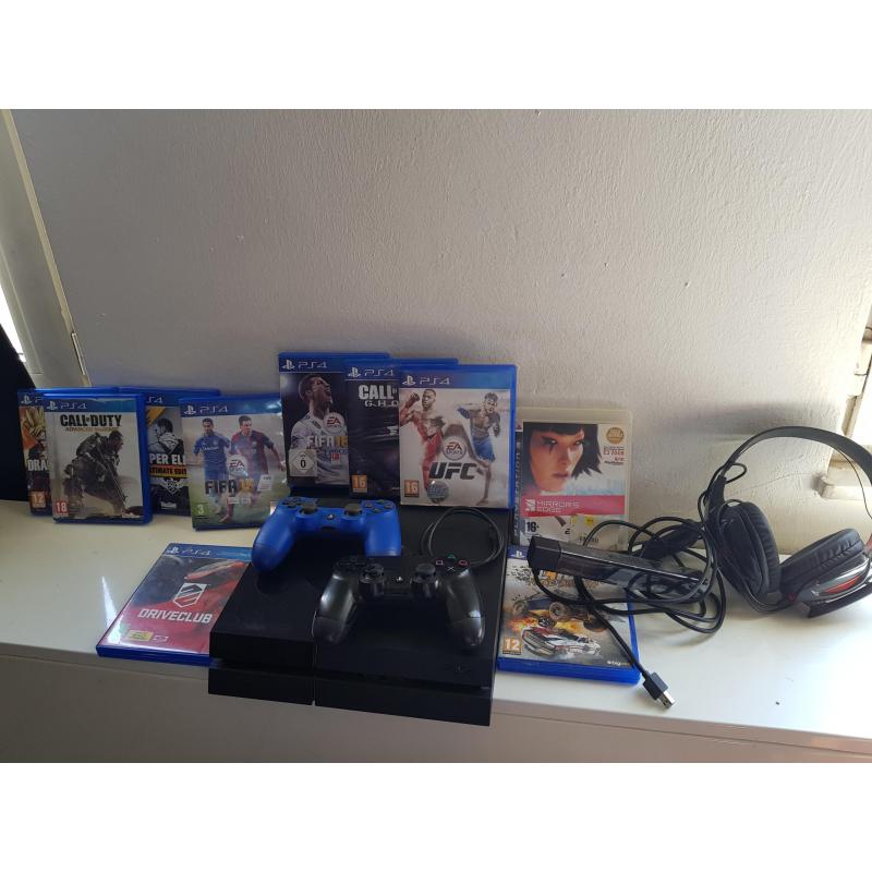 PS4 500gb met 2 controlers, headset, camera en 13 spelletjes
