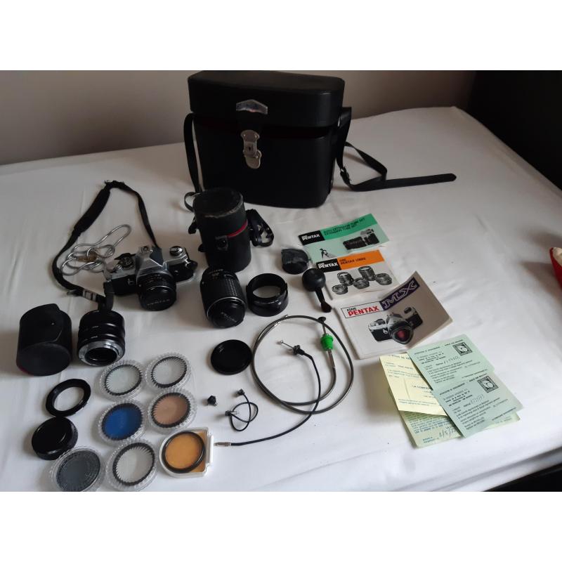 Asahi Pentax MX met toebehoren