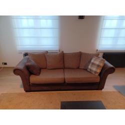 Verzorgd en comfortabel salon