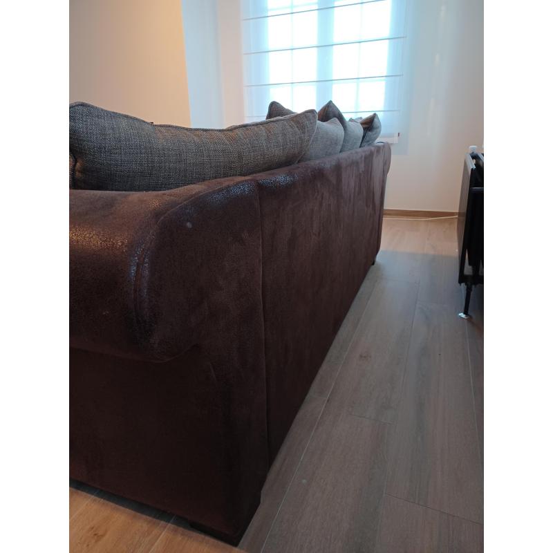 Verzorgd en comfortabel salon