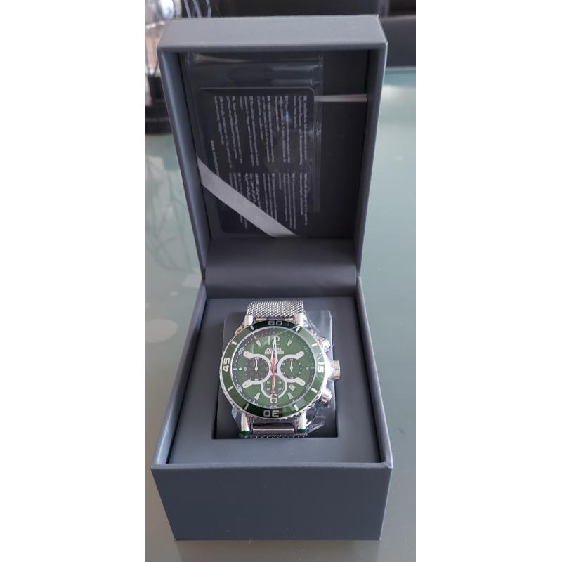 Herenhorloge Acceleration in Green van Vickers Armstrongs