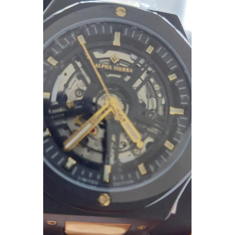 Alpha Sierra Falcon herenhorloge