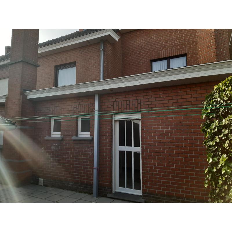 Huis met handelsruimte