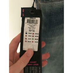 Nieuwe ONLY broek in maat 33/34