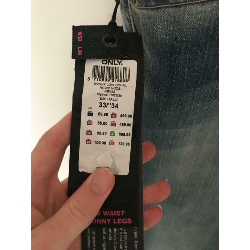 Nieuwe ONLY broek in maat 33/34