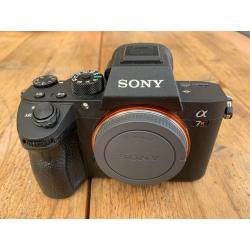 Sony a7riii body (5413 Clicks)