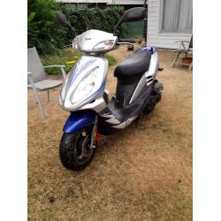 te koop scooter sym