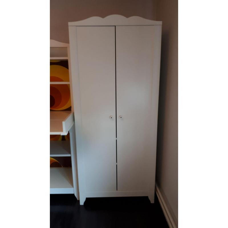 kinderkamer compleet: bed, kledingkast, commode/kast