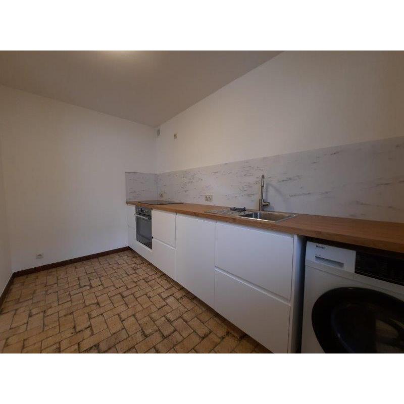 BERTRIX : Mooi gerenoveerd appartement – VAS1407