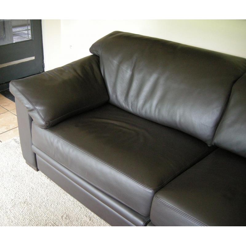 Bankstel leder