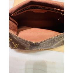 Louis Vuitton Mini Looping MM
