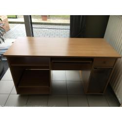 Handig bureau