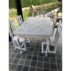 eettafel