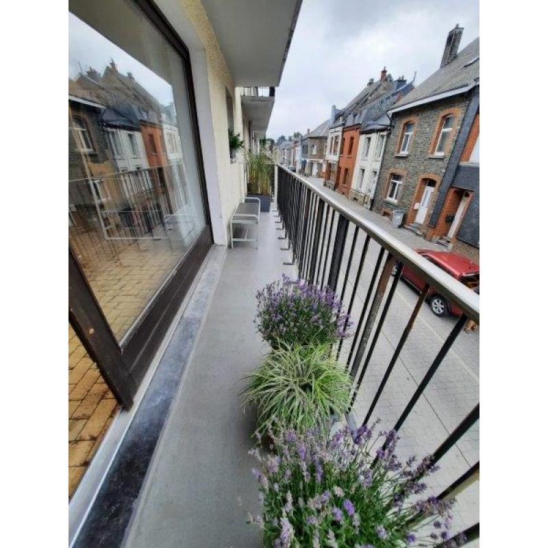 BERTRIX : Mooi gerenoveerd appartement – VAS1407