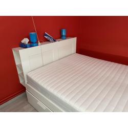 Boxspring Wit