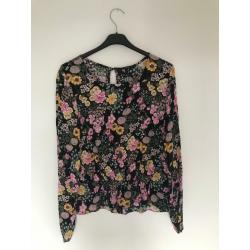 Nieuwe Vero Moda bloemen blouse in maat M
